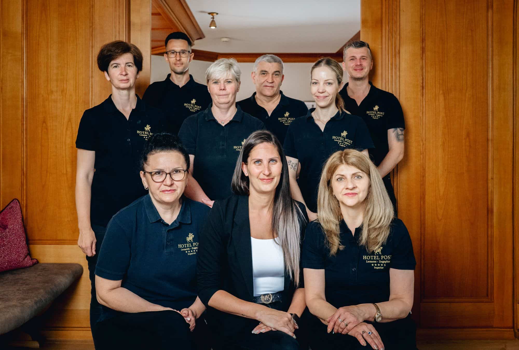 Gesamtes Housekeeping-Team - Hotel Post 4*S